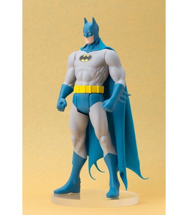 Figura articulada ARTFX+ escala 1/10 traje clásico - Batman