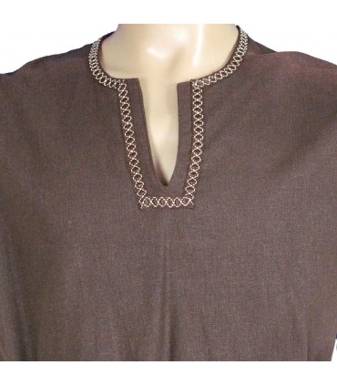 Camisa vikinga de algodón marrón con mangas blancas