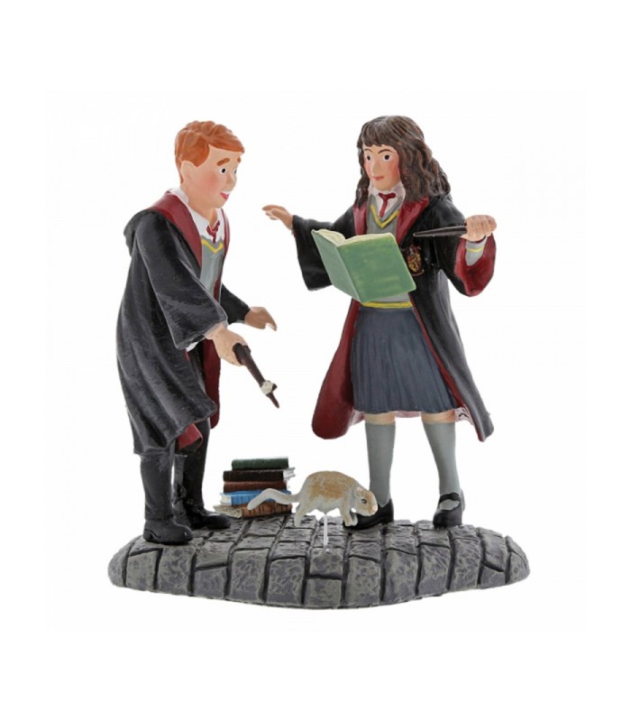 Figura de Ron y Hermione practicando encantamientos - Harry Potter