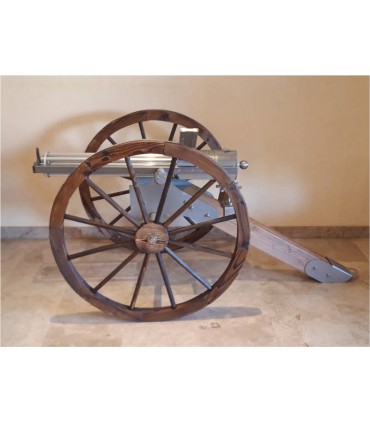 Réplica completamente artesanal de un cañón Gatling fabricado con materiales de alta calidad en Cuernavilla.com