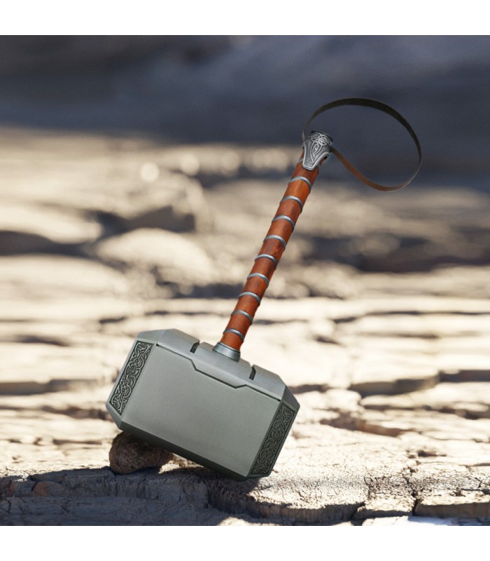 Martillo de metal de Mjölnir con soporte