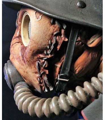 Estatua Soldado Alemán Zombie Sucker Punch